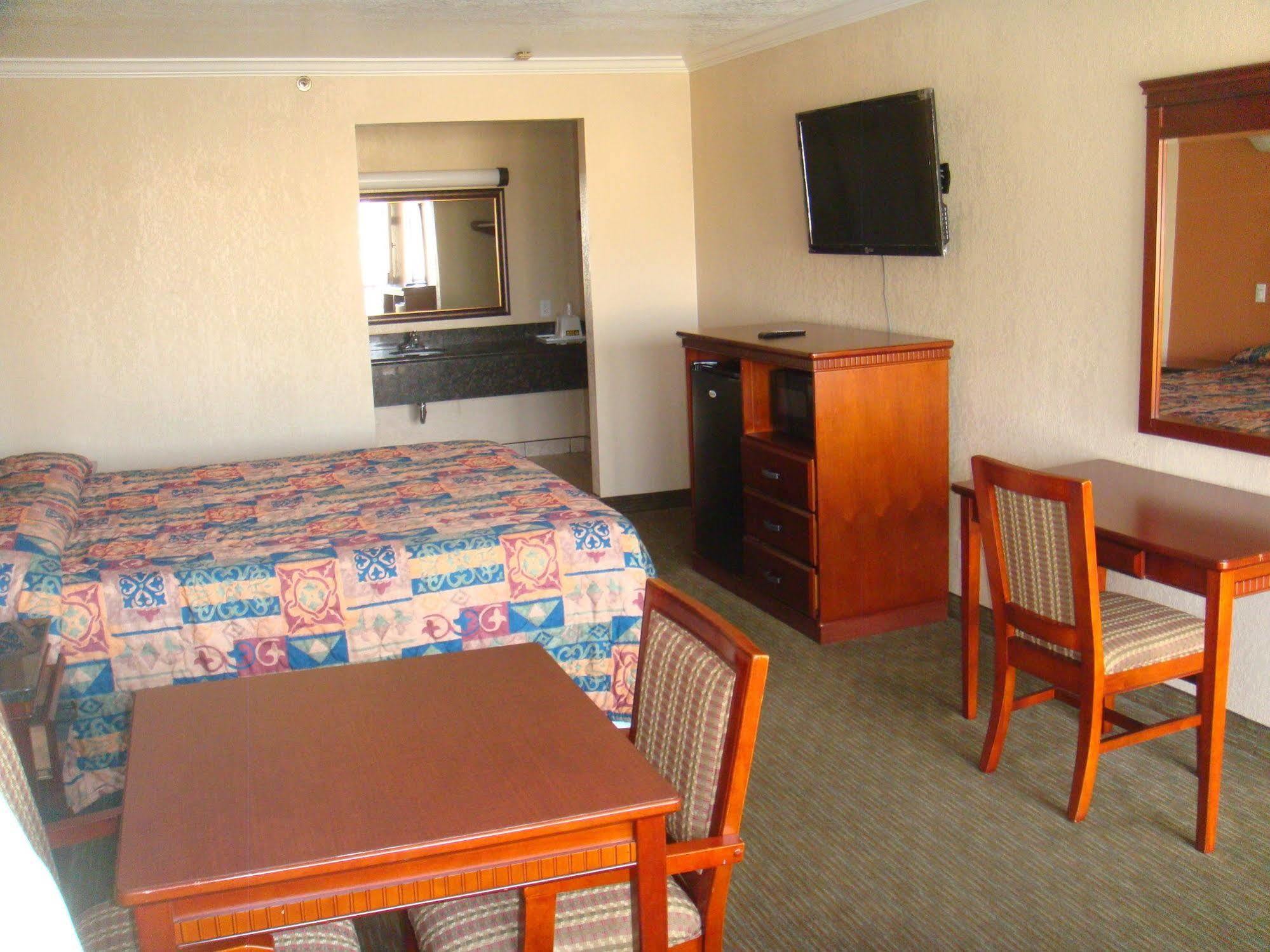 Budget Inn La Puente Dış mekan fotoğraf